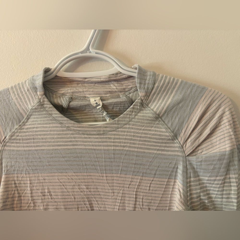 Lululemon Think Fast Long Sleeve Size 6 - Picture 5 of 10